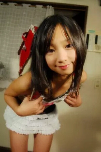 Katase Momo's Nude Picture