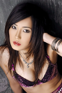Yui Komine's Nude Picture