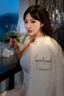 Zhao Yi Man's Nude Picture